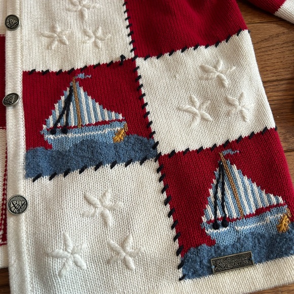 Northern Reflections sailboat cardigan - Picture 2 of 10
